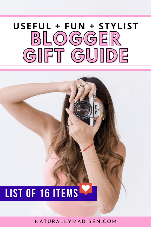 16 Gift Ideas for Bloggers and Content Creators (2).png